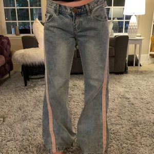 90s Style Low-Rise Flare Jeans